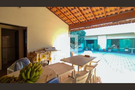 Casa à venda com 454m², 4 quartos e 4 vagasÁrea Gourmet