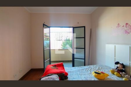 Casa à venda com 454m², 4 quartos e 4 vagasSuíte 3
