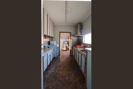 Casa à venda com 454m², 4 quartos e 4 vagasCozinha