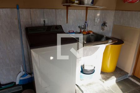 Casa à venda com 154m², 3 quartos e 3 vagasLavanderia