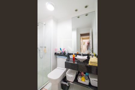 Apartamento à venda com 82m², 3 quartos e 2 vagas Apartamento à venda com 82m², 3 quartos e 2 vagasBanheiro da Suíte