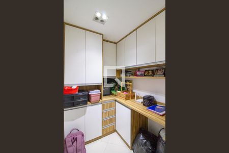 Apartamento à venda com 82m², 3 quartos e 2 vagas Apartamento à venda com 82m², 3 quartos e 2 vagasEscritório