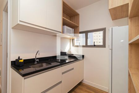 Cozinha de kitnet/studio para alugar com 1 quarto, 30m² em Consolação, São Paulo