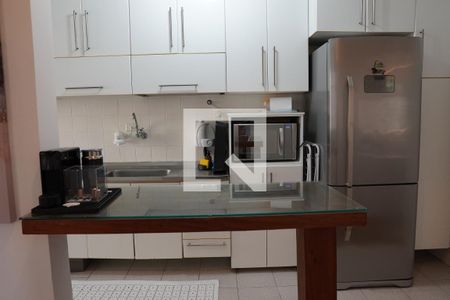 Apartamento à venda com 65m², 2 quartos e 1 vagaCozinha
