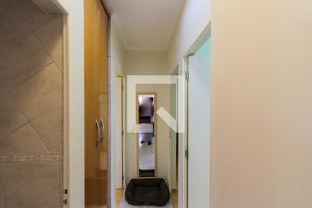 Casa à venda com 180m², 3 quartos e 3 vagasCorredor