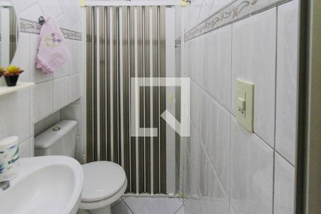 Casa à venda com 180m², 3 quartos e 3 vagasBanheiro da Edicula