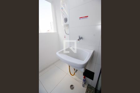 Área de Serviço de apartamento para alugar com 2 quartos, 49m² em Vila Suzana, São Paulo