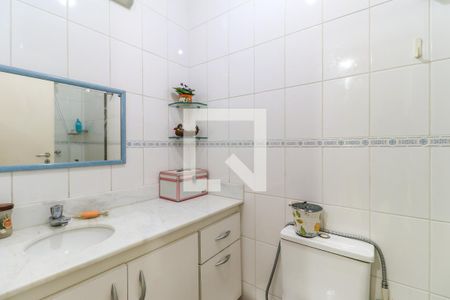 Casa à venda com 112m², 3 quartos e 2 vagasBanheiro