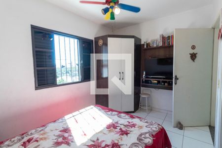 Casa à venda com 249m², 3 quartos e 2 vagas Casa à venda com 249m², 3 quartos e 2 vagasQuarto Suíte 2