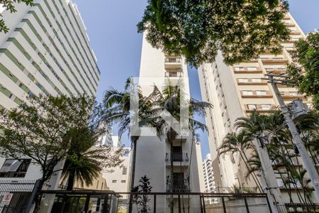 Apartamento à venda com 151m², 3 quartos e 2 vagas Apartamento à venda com 151m², 3 quartos e 2 vagasFachada