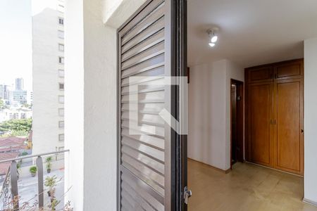 Apartamento à venda com 151m², 3 quartos e 2 vagas Apartamento à venda com 151m², 3 quartos e 2 vagasSacada da Suíte