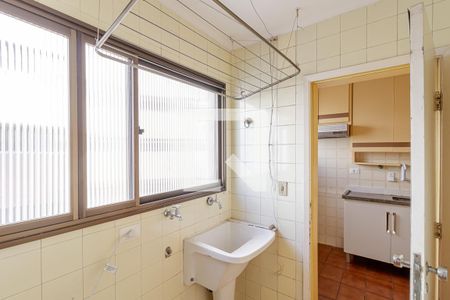 Apartamento à venda com 151m², 3 quartos e 2 vagas Apartamento à venda com 151m², 3 quartos e 2 vagasÁrea de Serviço