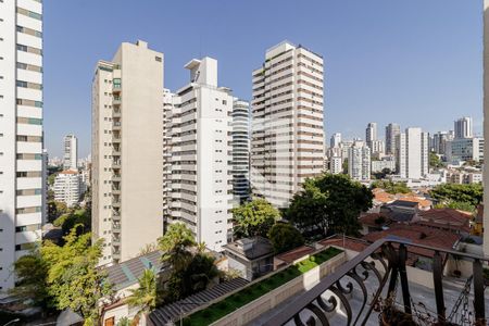 Apartamento à venda com 151m², 3 quartos e 2 vagas Apartamento à venda com 151m², 3 quartos e 2 vagasSacada da Suíte