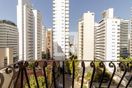 Apartamento à venda com 151m², 3 quartos e 2 vagas Apartamento à venda com 151m², 3 quartos e 2 vagasSacada da Suíte