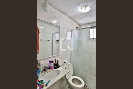 Apartamento para alugar com 70m², 3 quartos e 2 vagasBanheiro do Quarto 1