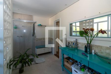 Casa para alugar com 450m², 4 quartos e 4 vagasBanheiro Corredor