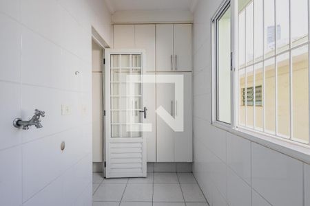 Casa à venda com 222m², 3 quartos e 4 vagas Casa à venda com 222m², 3 quartos e 4 vagasÁrea de Serviço