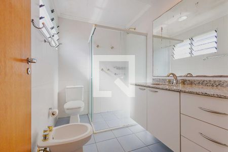 Casa à venda com 222m², 3 quartos e 4 vagas Casa à venda com 222m², 3 quartos e 4 vagasBanheiro da Suíte 2