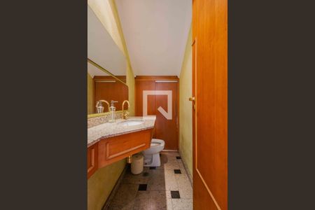 Casa à venda com 222m², 3 quartos e 4 vagas Casa à venda com 222m², 3 quartos e 4 vagasLavabo