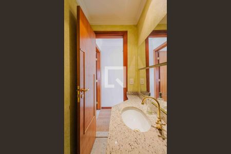 Casa à venda com 222m², 3 quartos e 4 vagas Casa à venda com 222m², 3 quartos e 4 vagasLavabo