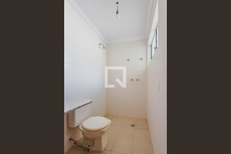 Casa à venda com 222m², 3 quartos e 4 vagas Casa à venda com 222m², 3 quartos e 4 vagasBanheiro da Suíte 3