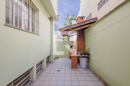 Casa à venda com 222m², 3 quartos e 4 vagas Casa à venda com 222m², 3 quartos e 4 vagasChurrasqueira