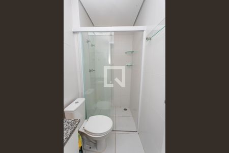 Apartamento à venda com 56m², 2 quartos e 1 vaga Apartamento à venda com 56m², 2 quartos e 1 vagaBanheiro da suíte