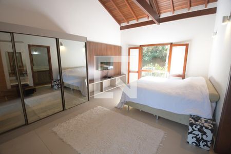 Casa de condomínio para alugar com 348m², 4 quartos e 2 vagasQuarto 3 - Suíte