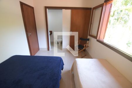 Casa de condomínio para alugar com 348m², 4 quartos e 2 vagasQuarto 2 - Suíte