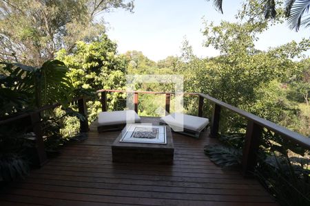 Casa de condomínio para alugar com 348m², 4 quartos e 2 vagasFire Place