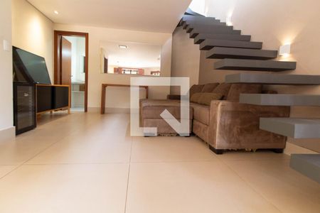 SALA de casa de condomínio para alugar com 4 quartos, 348m² em Parque Jatibaia (sousas), Campinas