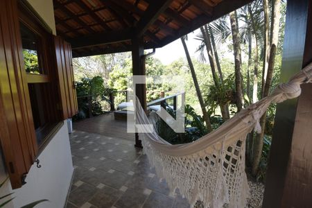 Casa de condomínio para alugar com 348m², 4 quartos e 2 vagasVaranda