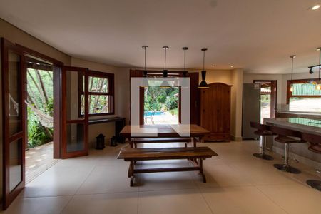 Copa de casa de condomínio para alugar com 4 quartos, 348m² em Parque Jatibaia (sousas), Campinas