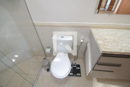 Casa de condomínio para alugar com 348m², 4 quartos e 2 vagasBanheiro Suíte 3