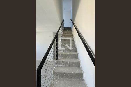 Apartamento para alugar com 118m², 2 quartos e 2 vagasEscada