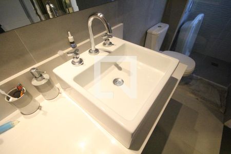 Apartamento à venda com 100m², 3 quartos e 2 vagasBanheiro da Suite 1