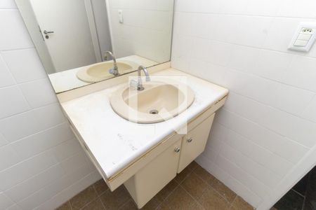 Casa à venda com 200m², 2 quartos e sem vagaBanheiro 