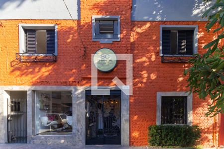 Casa à venda com 200m², 2 quartos e sem vagaFachada