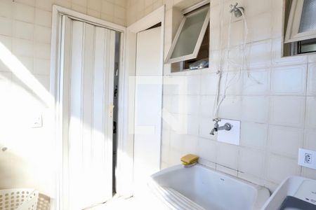 Apartamento à venda com 70m², 2 quartos e 1 vaga Apartamento à venda com 70m², 2 quartos e 1 vagaLavanderia
