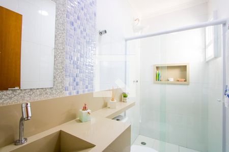 Apartamento à venda com 73m², 2 quartos e 2 vagasBanheiro do quarto 1