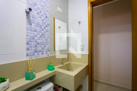 Apartamento à venda com 73m², 2 quartos e 2 vagasBanheiro social