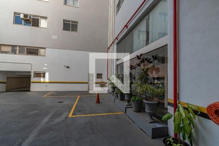 Apartamento à venda com 168m², 3 quartos e 1 vaga Apartamento à venda com 168m², 3 quartos e 1 vagaGaragem