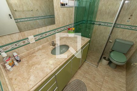 Apartamento à venda com 168m², 3 quartos e 1 vaga Apartamento à venda com 168m², 3 quartos e 1 vagaDetalhe Banheiro 1