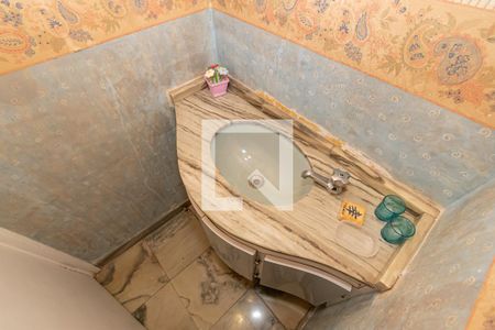 Apartamento à venda com 168m², 3 quartos e 1 vaga Apartamento à venda com 168m², 3 quartos e 1 vagaDetalhe Lavabo