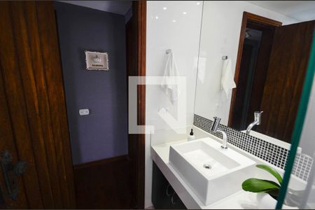 Apartamento à venda com 90m², 2 quartos e 2 vagasBanheiro Social