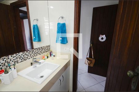 Apartamento à venda com 90m², 2 quartos e 2 vagasBanheiro da Suíte