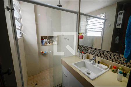 Apartamento à venda com 90m², 2 quartos e 2 vagasBanheiro da Suíte