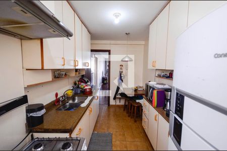 Apartamento à venda com 90m², 2 quartos e 2 vagasCozinha