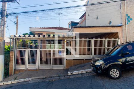 Casa para alugar com 100m², 2 quartos e 1 vagaFachada