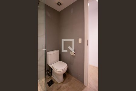 Apartamento à venda com 112m², 2 quartos e 1 vaga Apartamento à venda com 112m², 2 quartos e 1 vagaBanheiro da Suíte